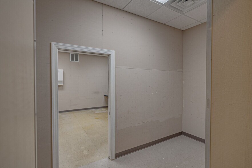 More Photos Of 1211 Bull St, Savannah Office Residential For Sale