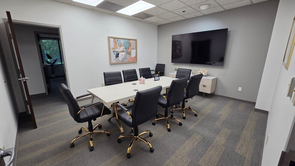 More Photos Of 1700 Water Pl SE, Atlanta Office For Lease