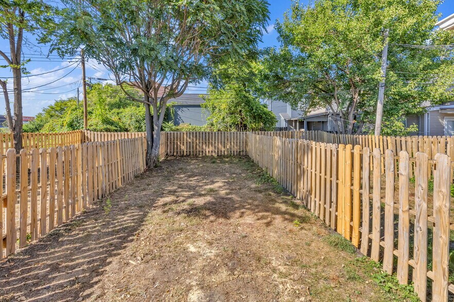 More Photos Of 642-654 W State St, Columbus Manufactured Housing Mobile Home Park For Sale