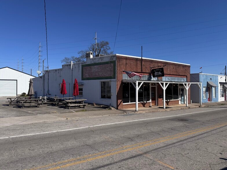 Primary Photo Of 893 Main St SW, Gainesville Storefront For Lease