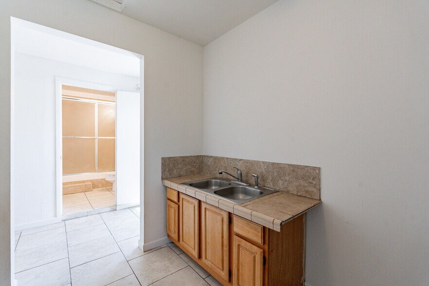 More Photos Of 3115 N 55th Ave, Phoenix Apartments For Sale