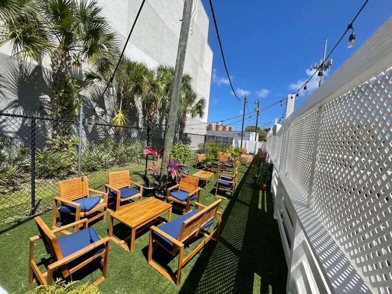 More Photos Of 12355 NE 13th Ave, North Miami Flex For Lease