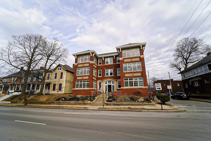More Photos Of 2101 N Pennsylvania St, Indianapolis Apartments For Sale