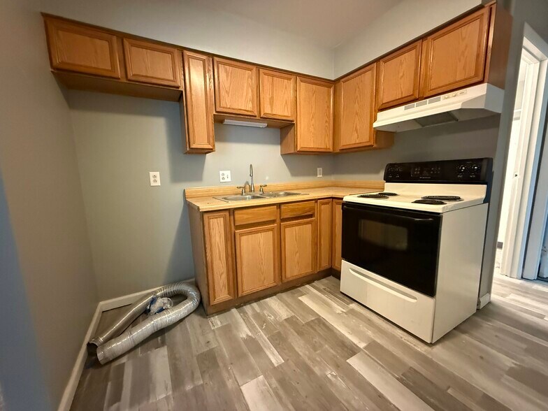 More Photos Of 8712-8804 Dayton Oxford Rd, Franklin Apartments For Sale