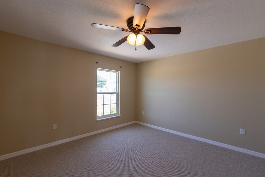 More Photos Of 1900 Oasis Blvd, Sebring Land For Sale