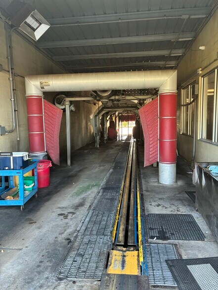 More Photos Of 5705 N Park Dr, Fort Worth Carwash For Sale