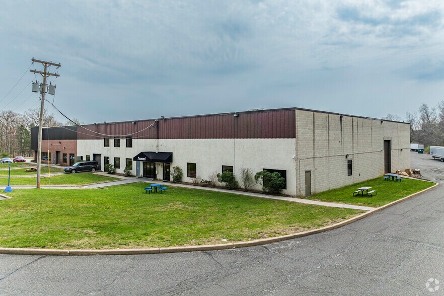 More Photos Of 85 Fulton St, Boonton Warehouse For Lease