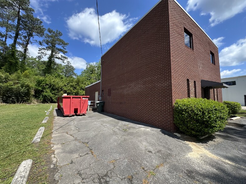 More Photos Of 1111 Miller Ave, Columbia Office Residential For Sale