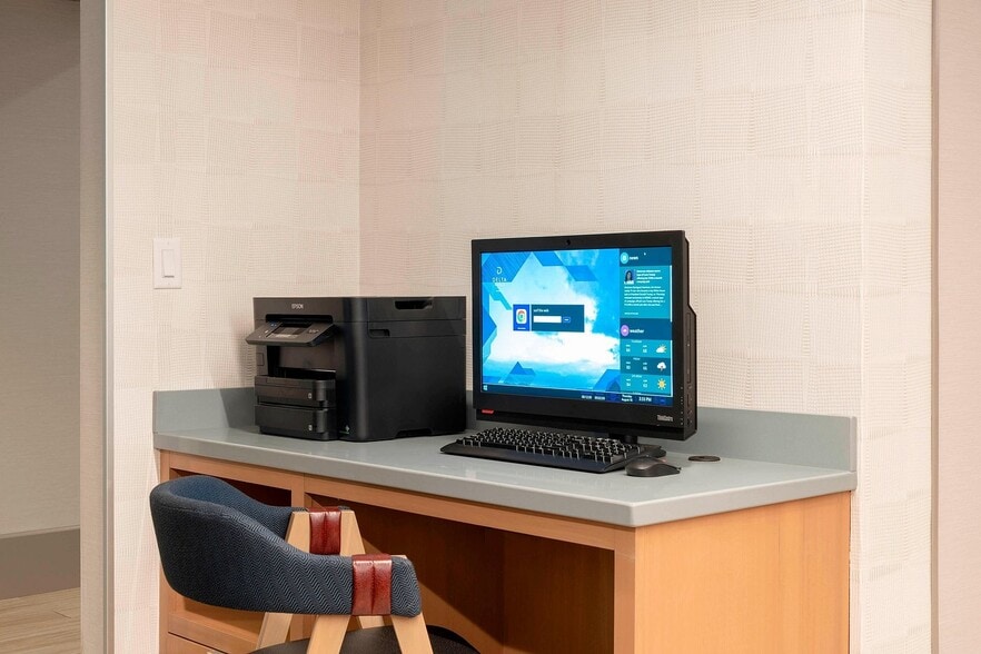 More Photos Of 2747 S 11th St, Kalamazoo Hotel For Sale