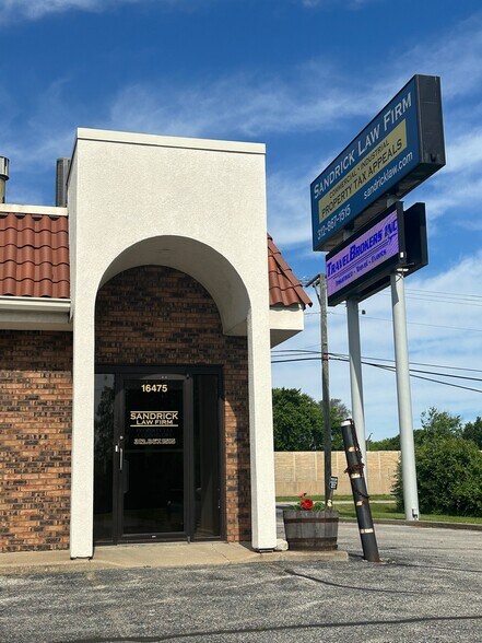 More Photos Of 16475 Van Dam Rd, South Holland Flex For Sale