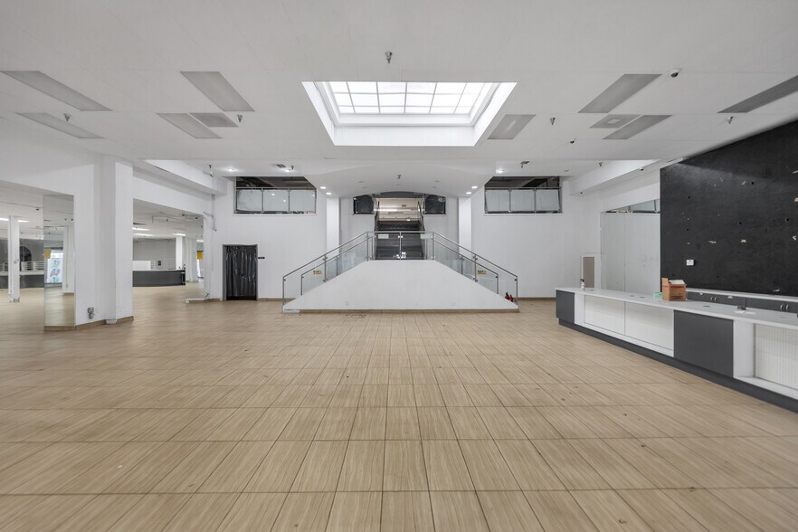 More Photos Of 6315-6323 Pacific Blvd, Huntington Park Storefront For Sale