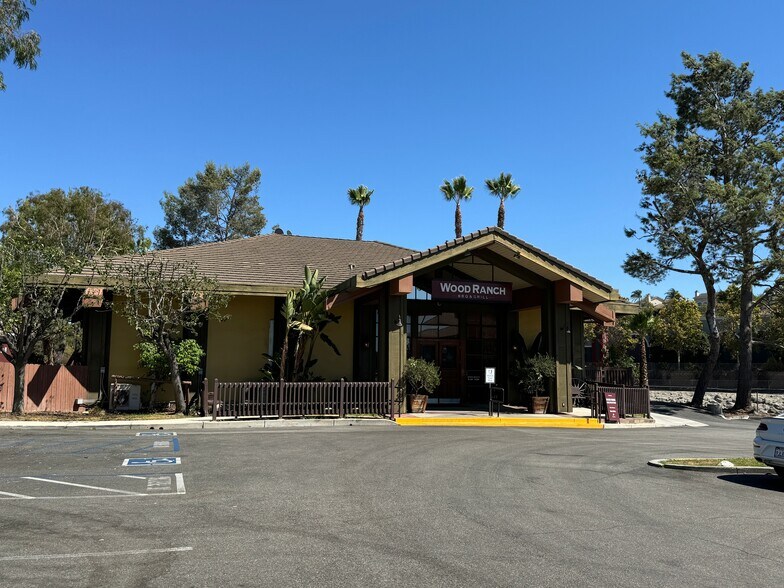 More Photos Of 502-550 New Los Angeles Ave, Moorpark Unknown For Lease