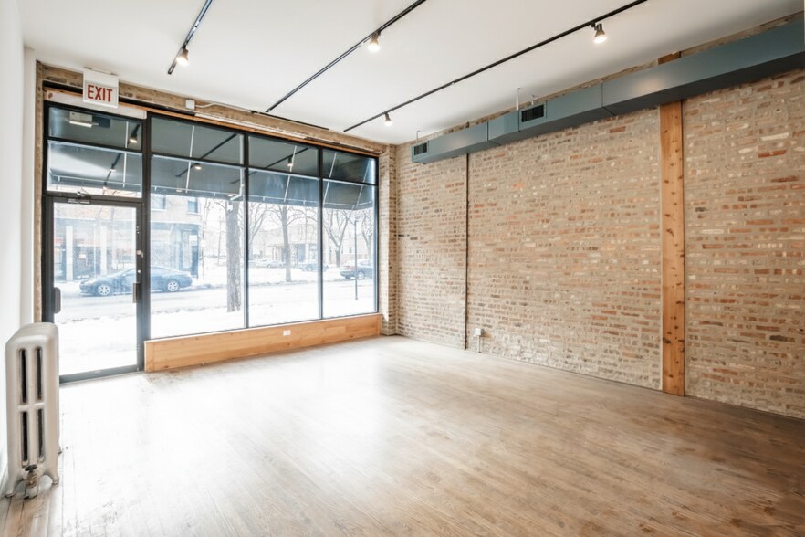 More Photos Of 1928 W Montrose Ave, Chicago Apartments For Lease