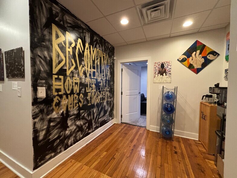 More Photos Of 231 W 4th St, Winston-Salem Office For Lease