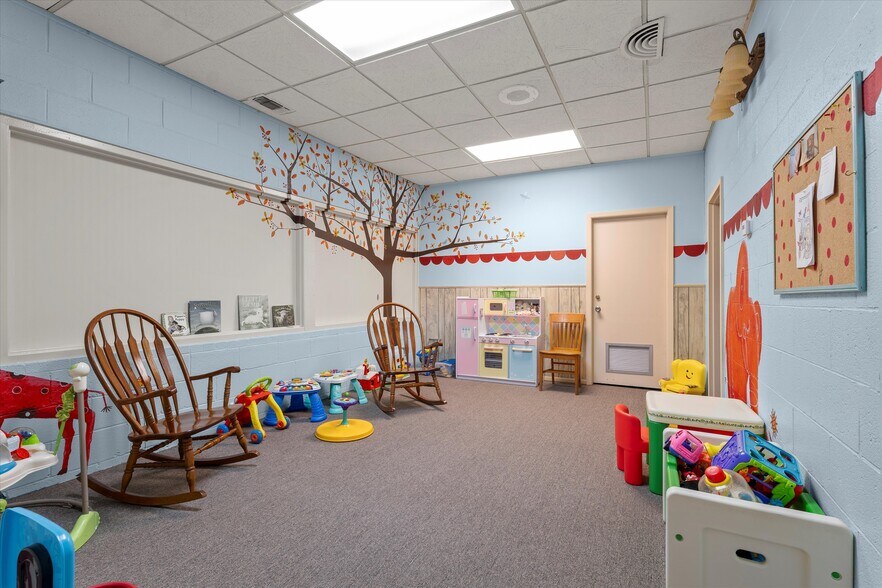 More Photos Of 1911 34th St, Lubbock Specialty For Sale