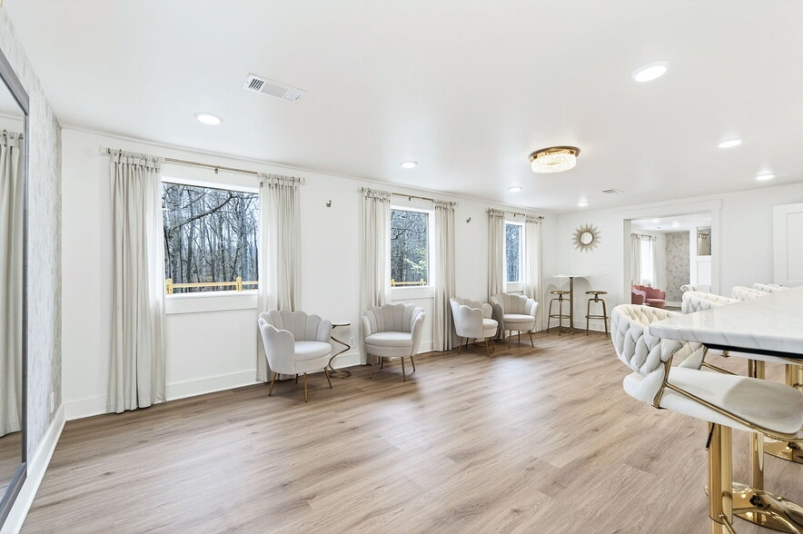 More Photos Of 1249 Gulf Rd, Spencer Golf Course Driving Range For Sale