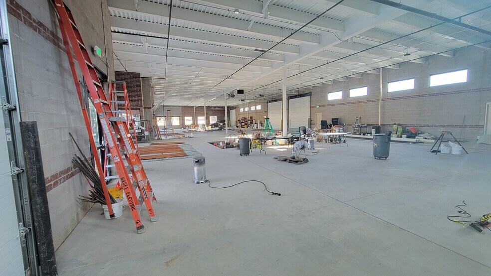 More Photos Of 7871 Shaffer Pky, Littleton Warehouse For Sale