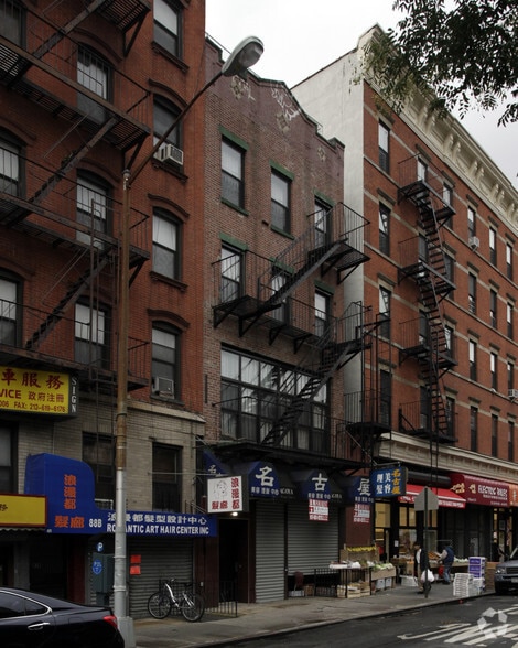 More Photos Of 92 Hester St, New York Storefront Retail Office For Lease