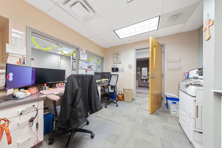 More Photos Of 11 Kimball Dr, Hooksett Storefront Retail Office For Sale