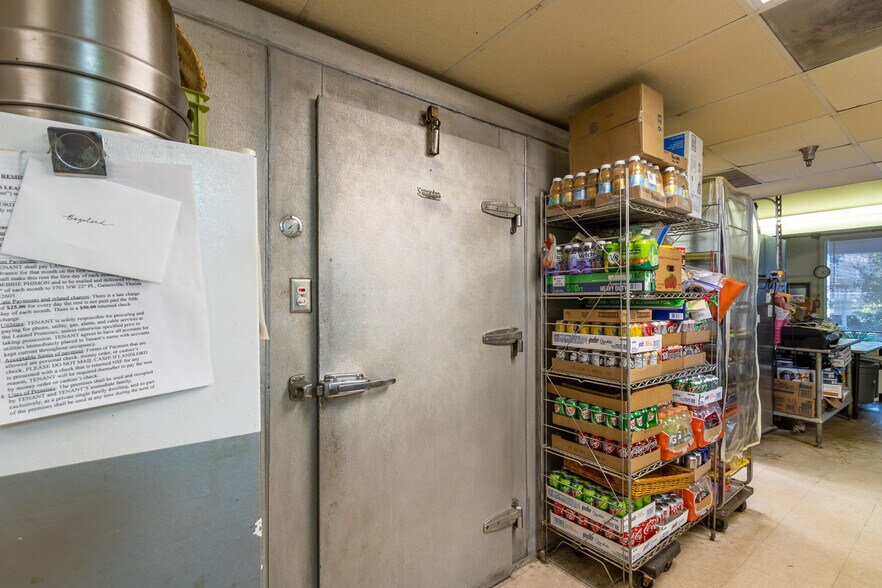 More Photos Of 2441 NW 43rd St, Gainesville Storefront For Sale