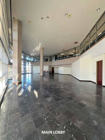 More Photos Of 23 Public Square, Belleville Office For Lease