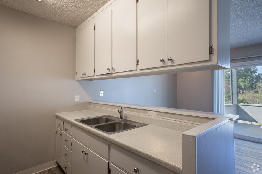 More Photos Of 201 Avian Dr, Vallejo Apartments For Sale