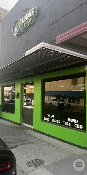 More Photos Of 245 Commercial St, Eagle Pass Storefront For Sale