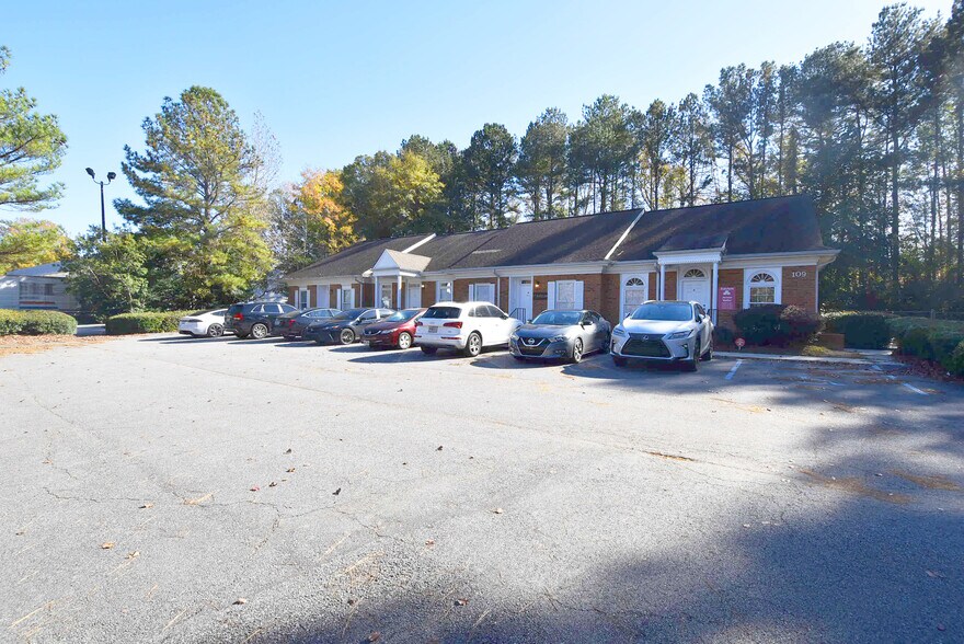 More Photos Of 109 N 85 Pky, Fayetteville Office For Lease