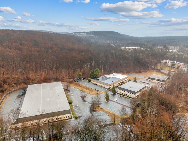 More Photos Of 230 US Highway 206, Flanders Medical For Lease