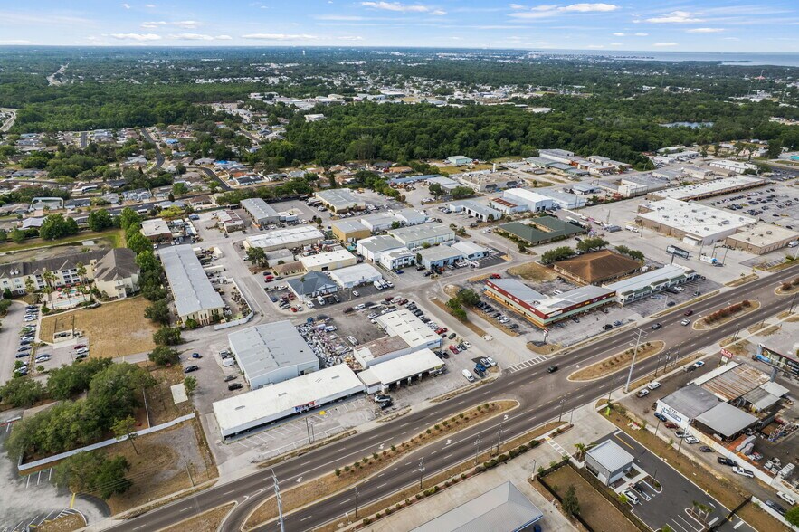 More Photos Of 6826 Ridge Rd, Port Richey Auto Repair For Sale