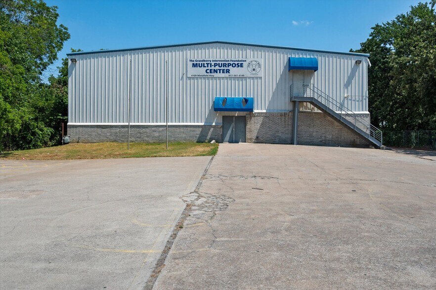 More Photos Of 4109 Mansfield Hwy, Forest Hill Schools For Sale