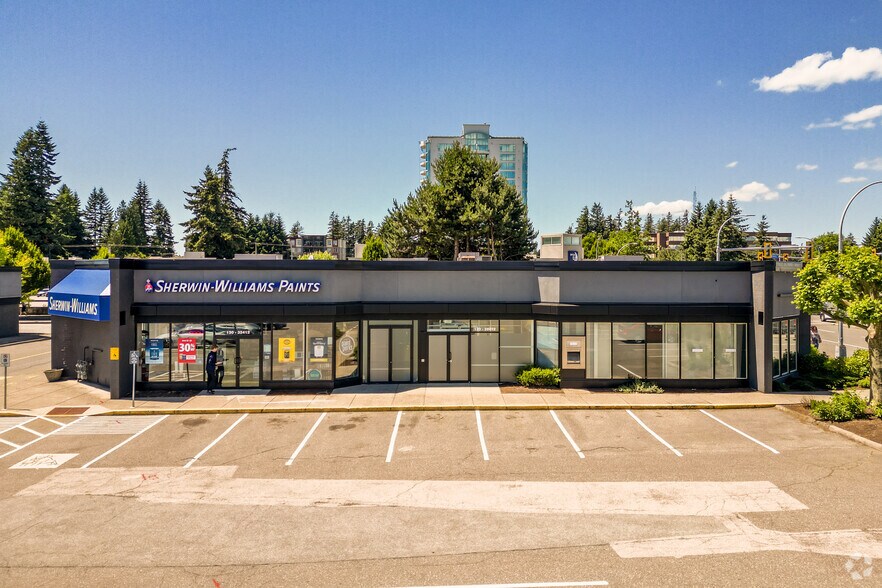 More Photos Of 32412 S Fraser Way, Abbotsford Bank For Lease
