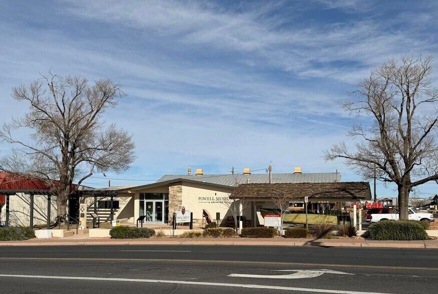 More Photos Of 6 N Lake Powell Blvd, Page Freestanding For Sale