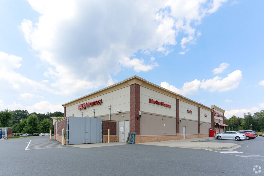 More Photos Of 8420 Steele Creek Rd, Charlotte Drugstore For Sale