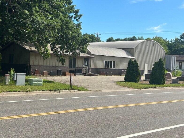 More Photos Of 711 Main St E, Melrose Manufacturing For Sale