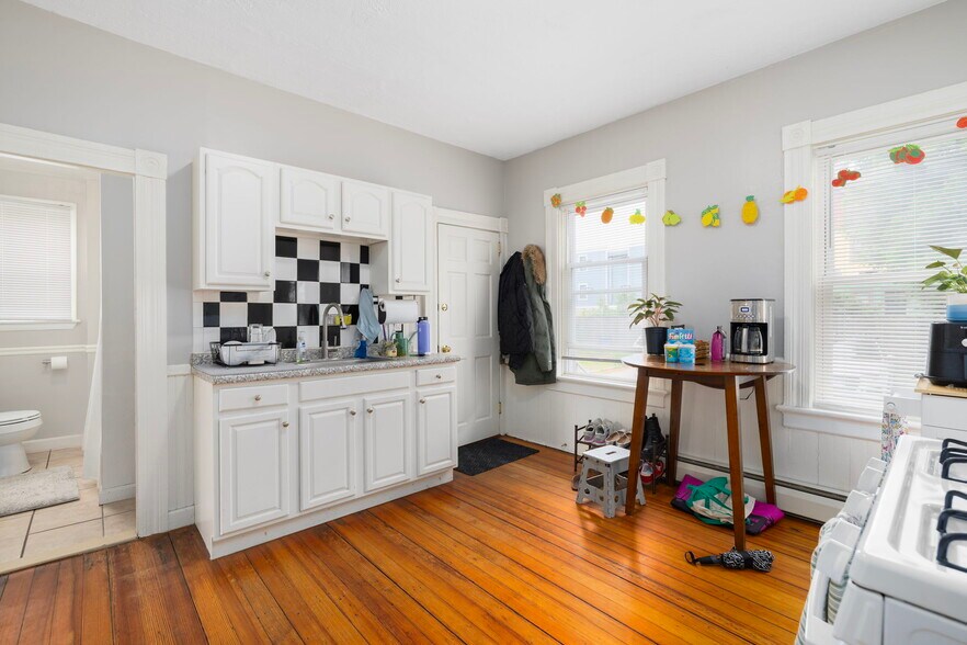 More Photos Of 54 Barton St, Providence Apartments For Sale