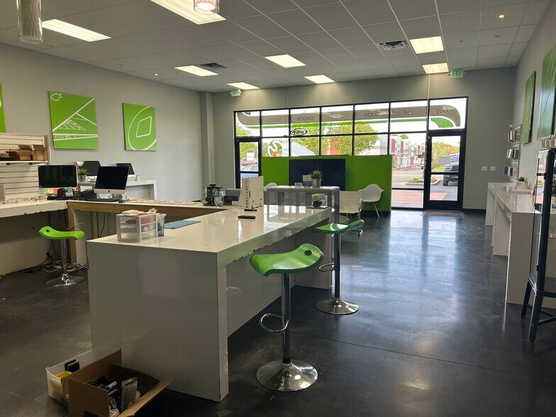 More Photos Of 1530 S Millenium Way, Meridian Storefront Retail Office For Lease