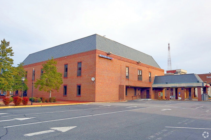 Primary Photo Of 1 W Queens Way, Hampton Office For Sale