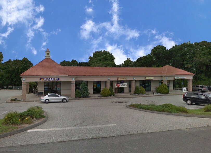 More Photos Of 1548 W Main St, Willimantic Storefront Retail Office For Lease