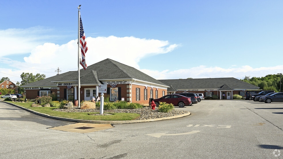 Primary Photo Of 320 Center St, Chardon Office For Lease