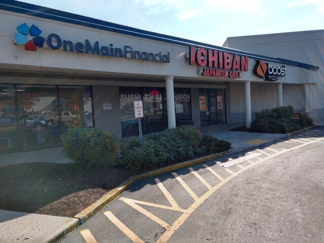 More Photos Of 6719-6741 Clinton Hwy, Knoxville Unknown For Lease