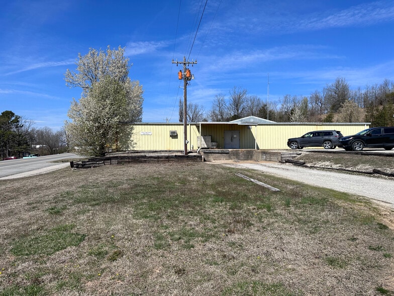 More Photos Of 388 Highway 62 E, Salem Warehouse For Sale