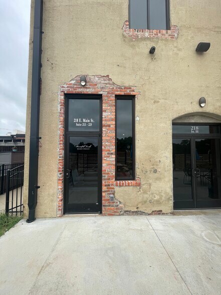 More Photos Of 218 E Main St, Clayton Office For Lease