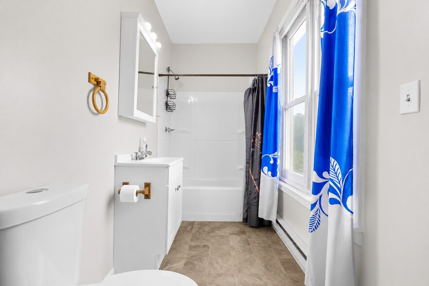 More Photos Of 135 Prospect St, Waterbury Apartments For Sale