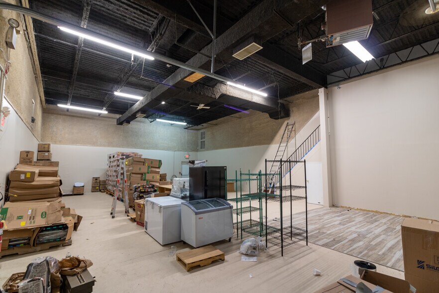 More Photos Of 290 Andrews Rd, Trevose Flex For Lease