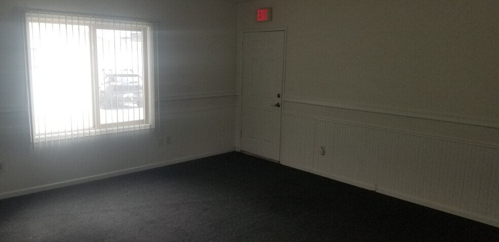 More Photos Of 725 S 6th St, Las Vegas Office For Lease