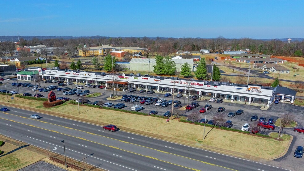 Primary Photo Of 760 Campbell Ln, Bowling Green General Retail For Sale