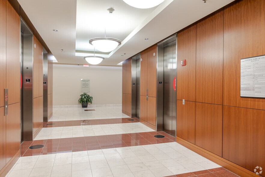 More Photos Of 3333 Warrenville Rd, Lisle Office For Lease