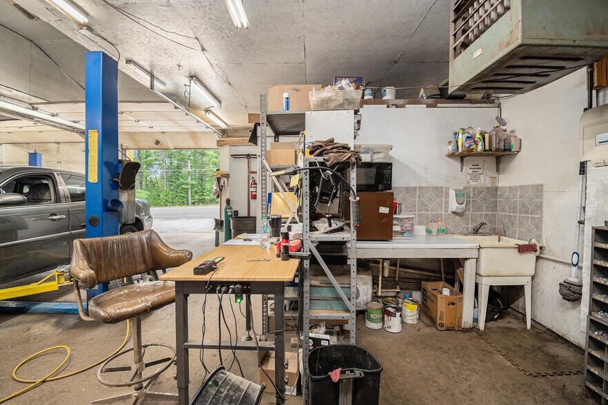 More Photos Of 5557 N Red Oak Rd, Lewiston Specialty For Sale