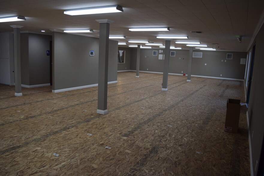 More Photos Of 2810-2856 Hamner Ave, Norco Unknown For Lease